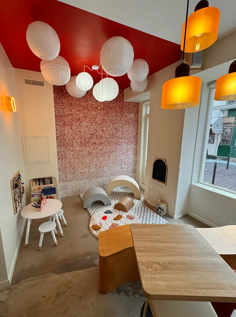 café-poussette-bambin-paris-coffee-shop