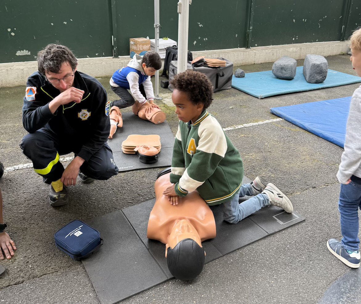 sapeur-pompiers-visite-caserne-portes-ouvertes